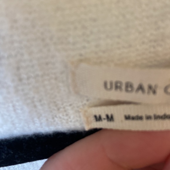 Urban Outfitters oversized  cream cardigan size medium - Picture 9 of 9